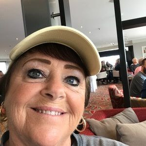 Meet your Posher, Jeannie